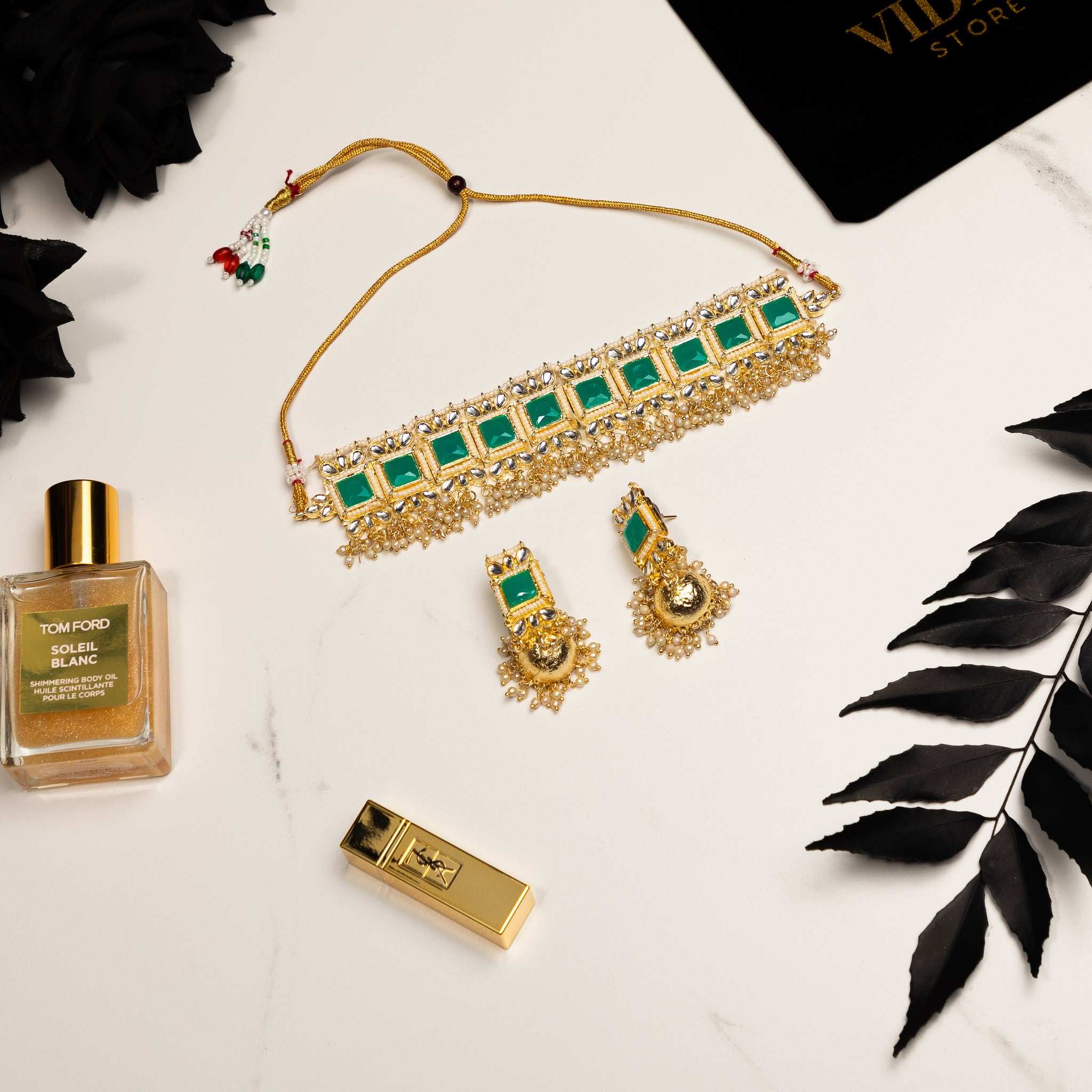 Farida Choker Set in Green