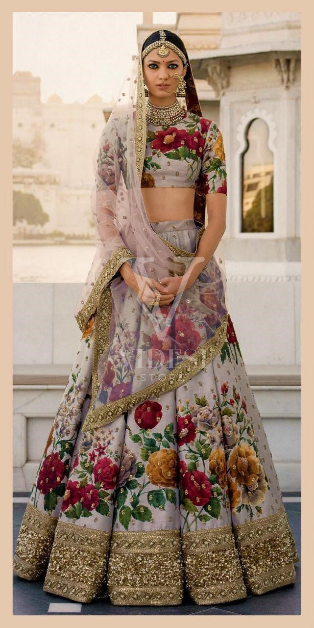 Bridal Lehenga Shopping In Chandni Chowk | New Designer Velvet Bridal  Lehenga designs 2021 - YouTube