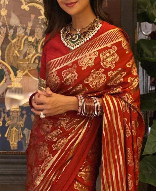 Shilpa Shetty Red Silk Saree